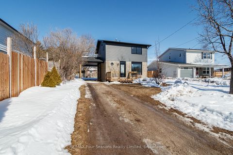 Photo 2 at 255 Valleyfield Crescent, Stayner, Clearview