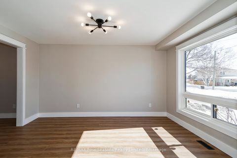 Photo 11 at 255 Valleyfield Crescent, Stayner, Clearview