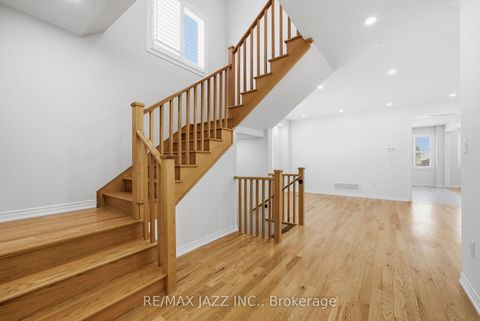 Photo 2 at 123 Woolacott Lane, Bowmanville, Clarington