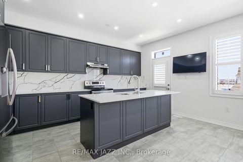 Photo 6 at 123 Woolacott Lane, Bowmanville, Clarington