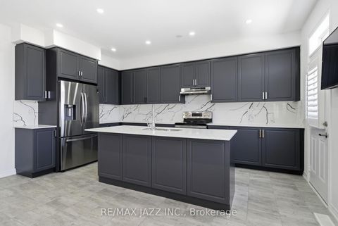 Photo 8 at 123 Woolacott Lane, Bowmanville, Clarington