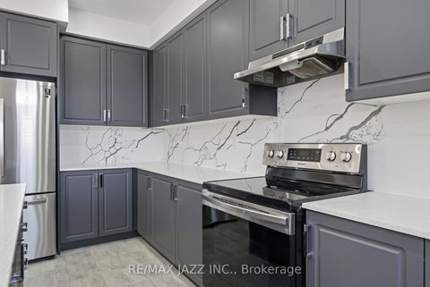 Photo 9 at 123 Woolacott Lane, Bowmanville, Clarington