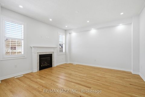 Photo 12 at 123 Woolacott Lane, Bowmanville, Clarington