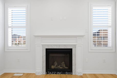 Photo 14 at 123 Woolacott Lane, Bowmanville, Clarington