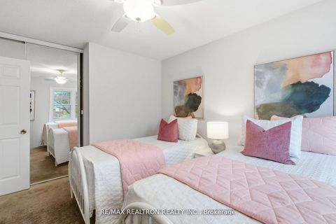 Photo 19 at 20 Jonathan Gate, Yorkhill, Vaughan