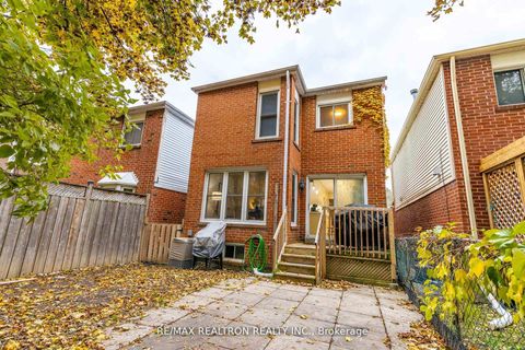 Photo 31 at 20 Jonathan Gate, Yorkhill, Vaughan