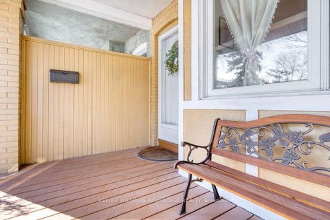 Photo 5 at 554 Balliol Street, Mount Pleasant East, Toronto