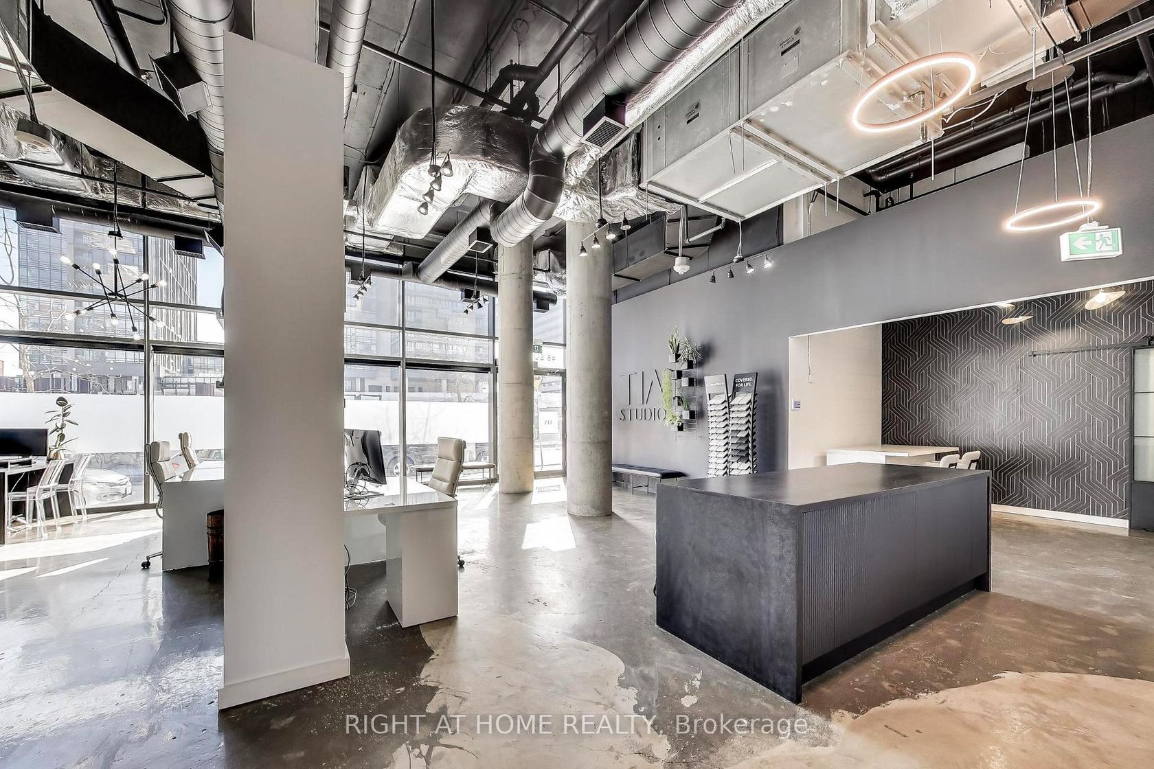 98 Sudbury Street, Little Portugal, Toronto photo number 2