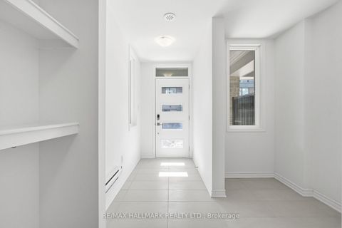 Photo 5 at 61 Pearen Lane, Rural Barrie Southwest, Barrie