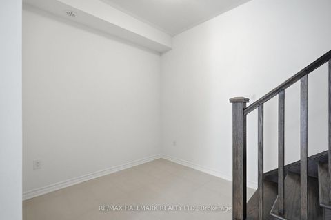 Photo 10 at 61 Pearen Lane, Rural Barrie Southwest, Barrie