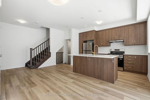 Photo 20 at 61 Pearen Lane, Rural Barrie Southwest, Barrie