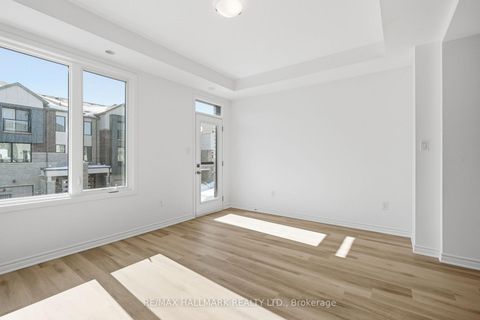 Photo 22 at 61 Pearen Lane, Rural Barrie Southwest, Barrie