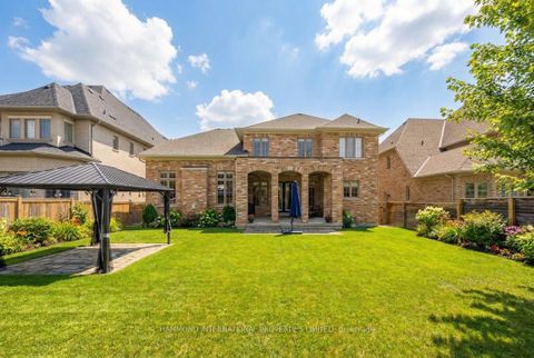 Photo 1 at 7 Kinghorn Road, King City, King