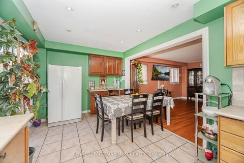 Photo 17 at 85 Ronan Crescent, Sonoma Heights, Vaughan
