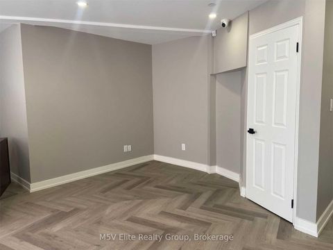 Photo 1 at 15 - 250 Regina Road, West Woodbridge Industrial Area, Vaughan