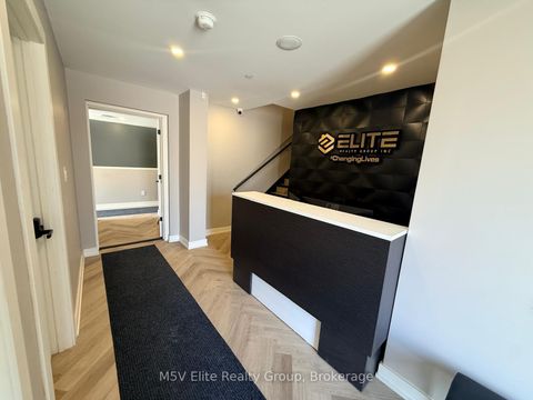 Photo 4 at 15 - 250 Regina Road, West Woodbridge Industrial Area, Vaughan