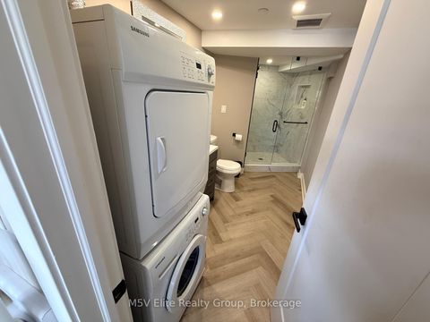 Photo 11 at 15 - 250 Regina Road, West Woodbridge Industrial Area, Vaughan