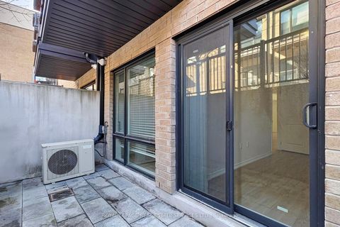 Photo 31 at 102 - 32 Fieldway Road, City Centre West, Toronto