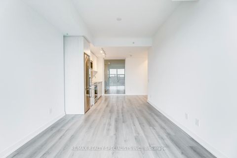 Photo 10 at 419 - 1787 St. Clair Avenue, Pellam Park, Toronto