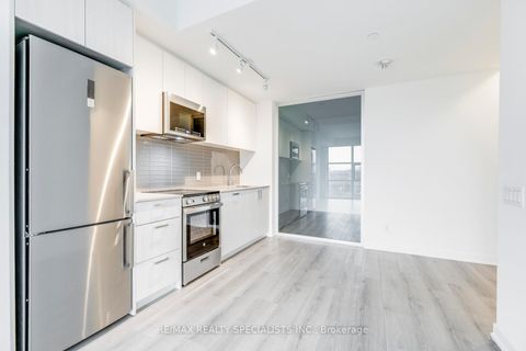 Photo 13 at 419 - 1787 St. Clair Avenue, Pellam Park, Toronto