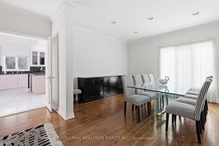 Photo 8 at 1 Sunforest Court, Newtonbrook West, Toronto