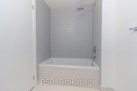 Photo 7 at 907 - 2A Church Street, Waterfront Communities C8, Toronto