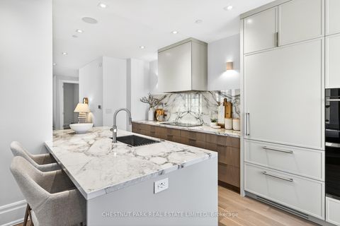 Photo 13 at 202 - 77 Clarendon Avenue, Casa Loma, Toronto