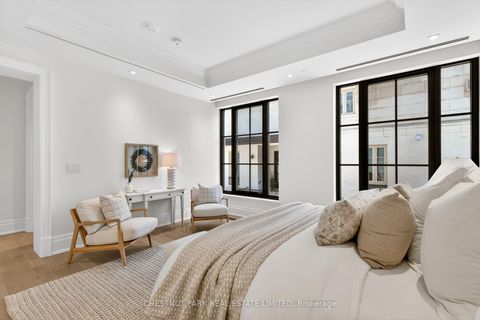 Photo 20 at 202 - 77 Clarendon Avenue, Casa Loma, Toronto