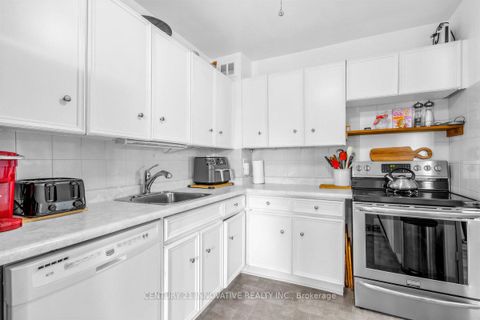 Photo 4 at 504 - 67 Richmond Street, Mill Pond, Richmond Hill