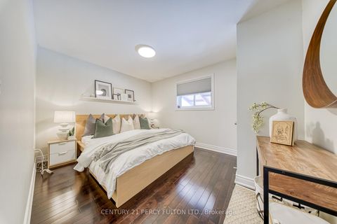 Photo 9 at 23 Wellesworth Drive, West Deane, Toronto