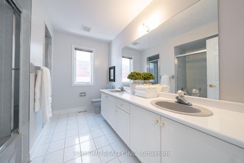 Photo 25 at 92 Springbrook Drive, Langstaff, Richmond Hill