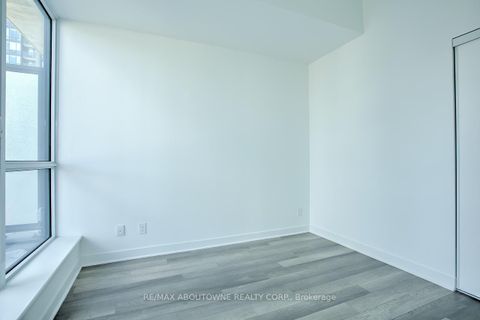 Photo 6 at 802 - 290 Adelaide Street W, Waterfront Communities C1, Toronto