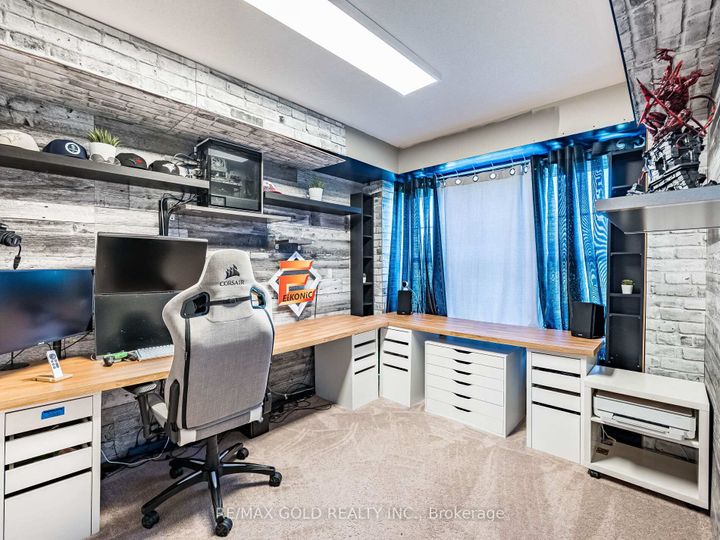 Photo 4 at 19 Sudeley Lane, Northwest Brampton, Brampton