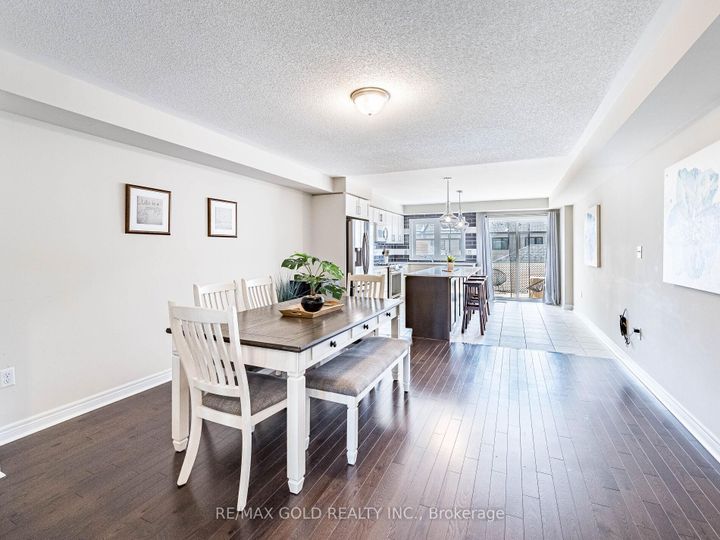 Photo 10 at 19 Sudeley Lane, Northwest Brampton, Brampton