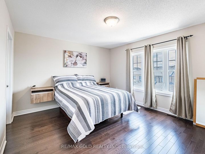 Photo 18 at 19 Sudeley Lane, Northwest Brampton, Brampton