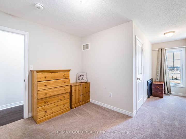 Photo 23 at 19 Sudeley Lane, Northwest Brampton, Brampton