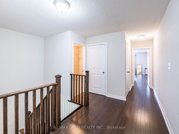 Photo 26 at 19 Sudeley Lane, Northwest Brampton, Brampton