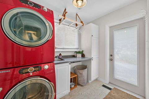 Photo 9 at 15 Rodney Street, North Shore, Barrie