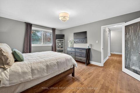 Photo 10 at 15 Rodney Street, North Shore, Barrie