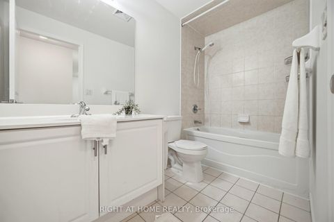 Photo 16 at 18 Harding Boulevard, Harding, Richmond Hill