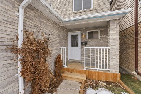 Photo 3 at 174 Braymore Boulevard, Rouge E11, Toronto