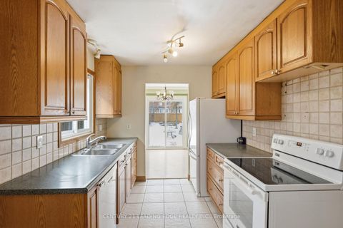 Photo 14 at 174 Braymore Boulevard, Rouge E11, Toronto