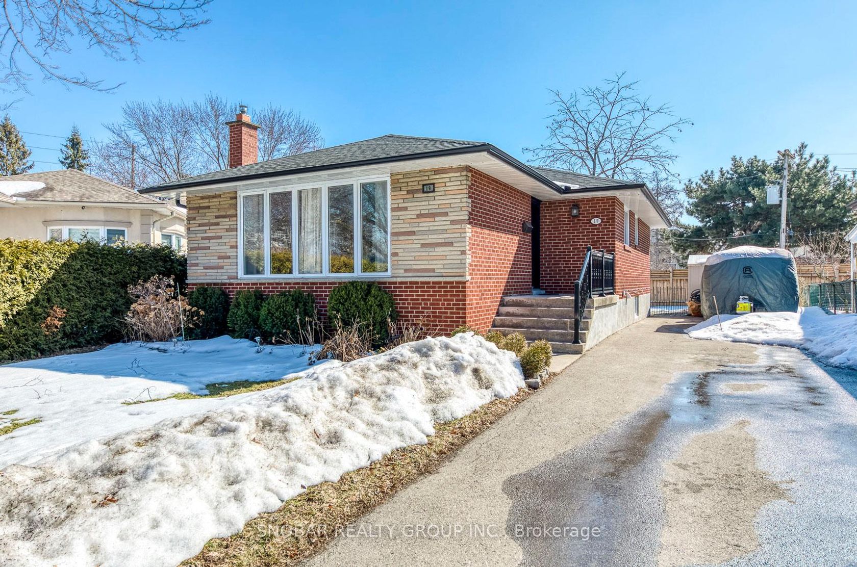 19 Powburn Place, Richview, Toronto photo 8