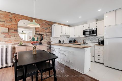 Photo 11 at 164 Sunnyside Avenue, Swansea, Toronto