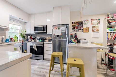 Photo 22 at 164 Sunnyside Avenue, Swansea, Toronto