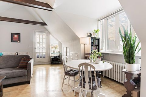 Photo 32 at 164 Sunnyside Avenue, Swansea, Toronto