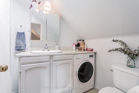 Photo 36 at 164 Sunnyside Avenue, Swansea, Toronto