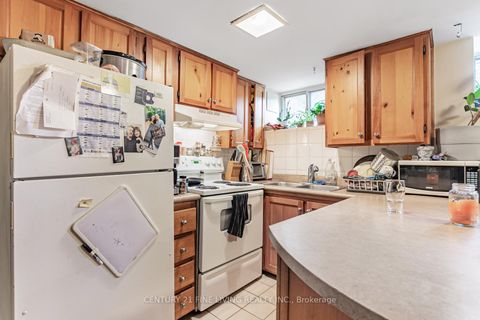 Photo 43 at 164 Sunnyside Avenue, Swansea, Toronto