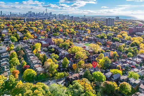 Photo 49 at 164 Sunnyside Avenue, Swansea, Toronto