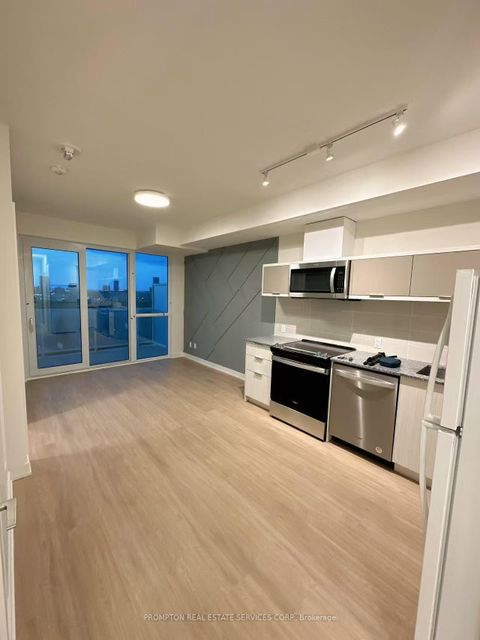 Photo 7 at 2006 - 10 Deerlick Crescent, Donalda, Toronto